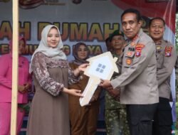 Hari Bhayangkara ke-80, Polres Murung Raya Bedah Rumah Warga Kurang Mampu