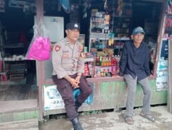 Dekatkan Diri dengan Masyarakat, Polsek Kapuas Barat Gelar Patroli Sambang di Desa Saka Mangkahai