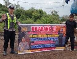 Memasuki Musim Kemarau, Personel Polsek Kapuas Barat Sosialisasikan Larangan Membakar Hutan dan Lahan