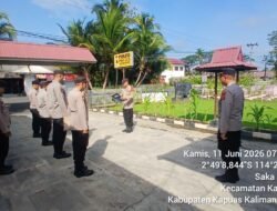 Jaga Kedisiplinan Personel, Polsek Kapuas Barat Gelar Apel Pagi rutin