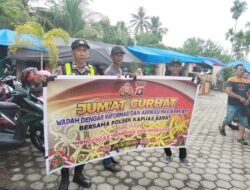 Dekati Warga di Pasar Mingguan, Polsek Kapuas Barat Gelar Jumat Curhat di Mandomai
