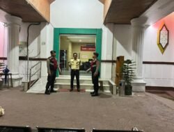 Sterilisasi Area Transaksi Perbankan Daerah, Sat Samapta Polres Sukamara Cek Keamanan Kantor Bank Kalteng