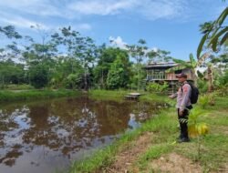 Dukung Ketahanan Pangan, Polsek Kapuas Barat Ajak Masyarakat Untuk Memanfaatkan Lahan Kosong