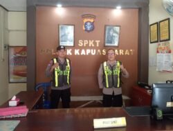 Walaupun Di Hari Libur, Personel Polsek Kapuas Barat Tetap Lakukan Pelayanan Kepada Masyarakat