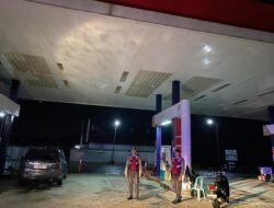 Redam Celah Kerawanan Sektor Energi, Sat Samapta Polres Sukamara Awasi Operasional Malam SPBU