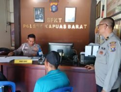 Wujud Pelayanan Prima, Polsek Kapuas Barat Layani Pengurusan SKTLK dan SIK Warga Desa Pantai dan Desa Sei Kayu
