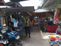 Guna Cegah Terjadinya Aksi Copet Dan Peredaran Uang Palsu, Polsek Kapuas Barat Lakukan Patroli