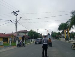 Satlantas Polres Barsel Gatur Lalin Pagi Hari Wujudkan Kamseltibcarlantas Bagi Pengguna Jalan di Pagi Hari