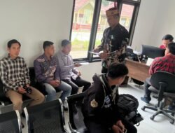 Kenakan Baju Batik dan Lawung, Polantas Menyapa Satlantas Polres Mura Pastikan Penertbitan SIM Bebas Pungutan Liar