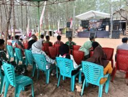 Bentuk Dukungan Pelestarian Budaya Daerah, Danramil 08/Plh Pembukaan Pertunjukan Seni Budaya Perang Telor di Pantai Tanjung Api