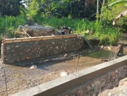 Wujudkan Akses Lebih Baik, Jembatan Garuda Desa Muang Masuki Tahap Pembangunan Pondasi