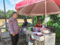 Berikan Imbauan kantibmas kepada warga di lakukan Personil Polsek Kapuas Tengah.
