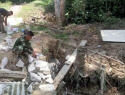 TNI dan Warga Tetap Bangun Empat Jembatan di HST Meski Hari Libur