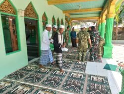 Dandim 1002/HST Shalat Jumat Bersama Warga Awang, Ajak Perkuat Kebersamaan Sukseskan TMMD ke-129