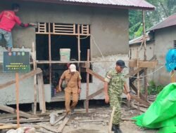 Asmanto Kades Tempapan Hulu Dampingi Dansatgas TMMD Reguler ke-129 Kodim 1208/Sambas Tinjau Sasaran Fisik
