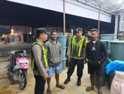 Piket Polsek kapuas tengah lakukan giat patroli roda dua malam di sekitar desa Pujon.