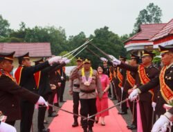 Penuh Khidmat, Polres Murung Raya Gelar Ferewell and Welcome Parade Lepas AKBP Franky Matias Monathen dan Sambut AKBP Agung Gima Sunarya