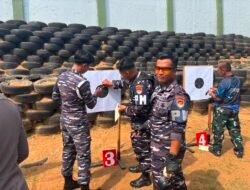 KODAERAL XII SOSIALISASIKAN PENERIMAAN BINTARA DAN TAMTAMA TNI AL DI SMAN 1 SUNGAI KUNYIT