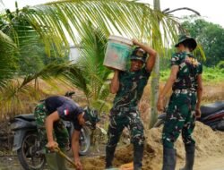 Semangat Gotong Royong Warnai Pengerjaan RTLH Program TMMD Reguler ke-129 Kodim 1208/Sambas