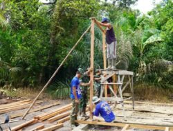 Tiang Kayu Berdiri Kokoh, Satgas TMMD Reguler ke-129 Perkuat Pembangunan RTLH Warga