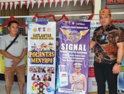 Kenakan Baju Batik Pada Program Polantas Menyapa, Petugas Samsat Murung Raya Layanani Pemohon Pajak Kendaraan Dengan Humanis