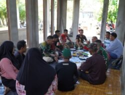 Jaga Kekompakan, Satgas TMMD Reguler Ke-129 Makan Bersama Warga di Lokasi Pekerjaan