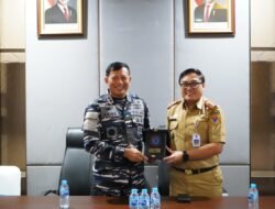 Kunjungi PLBN Entikong, Komandan Kodaeral XII Teguhkan Semangat Kebangsaan dan Sinergi Pengamanan Perbatasan