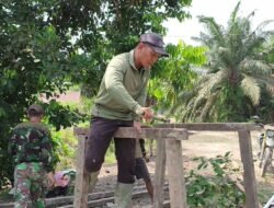 Satgas TMMD Ke-129 Lanjutkan Pemasangan Tower Air Sumur Bor Demi Optimalkan Distribusi Air Bersih