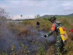 Siaga Penuh Hadapi Karhutla, Personel Kodim 1009/Tanah Laut Siap Bergerak Kapan Saja