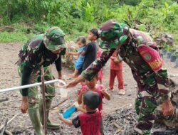 Akrab dengan Anak-anak, Satgas TMMD Reguler Ke-129 Ciptakan Suasana Penuh Keceriaan di Desa Tempapan Hulu