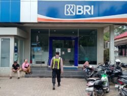 Di Akhir Pekan, Polsek Kapuas Barat TetapTingkatkan Patroli di Bank BRI Cabang Mandomai