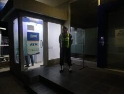 Jaga Kamtibmas Tetap Kondusif, Polsek Kapuas Barat Gelar Patroli Rawan Malam Sasar Objek Vital hingga Pemukiman Warga
