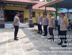 Polsek Kapuas Barat Gelar Apel Pagi Pemantapan Kinerja, Kanitsabhara Tekankan Kedisiplinan Personel
