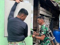 Satgas TMMD Reguler Ke-129 Pasang Jendela RTLH Milik Pak Amat