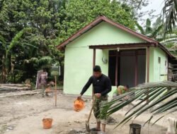 Turunkan Pasir Secara Manual, Satgas TMMD Reguler Ke-129 Tetap Semangat Demi Percepatan Pembangunan