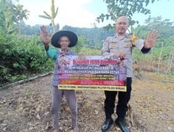 Polsek Murung Sosialisasi Larangan dan Sanksi Bagi Pelaku Kebakaran Hutan dan Lahan Di Desa Muara Bumban