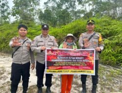 Kapolsek Laung Tuhup Terjun Langsung Sosialisasikan Larangan Karhutla Ke Warga