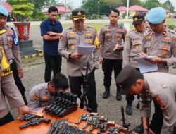 Kapolres Murung Raya Cek Senpi Dinas, Pastikan Penggunaan Sesuai Prosedur