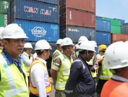 Kasdam XII/Tpr Hadiri Pelepasan Ekspor Alumina PT. ICA di Pelabuhan Dwikora