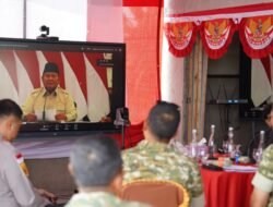 Dandim 1208/Sbs Dampingi Pangdam XII/Tpr Hadiri Peresmian 3.395 Jembatan TNI-Polri dan 3000 Titik Air Bersih TNI AD Secara Virtual di Sambas