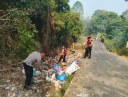 Sambut HUT RI Ke-81, Polres Murung Raya Bersihkan Sampah di Jembatan Taheta Juking Pajang