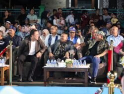 Dandim 1009/Tanah Laut Beserta Ketua Persit KCK Cabang XXXII Dim 1009 Hadiri Tala Ethnic Carnival 2026