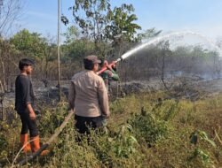 Karhutla Kembali Terjadi di Maburai, Babinsa Sigap Bantu Pemadaman