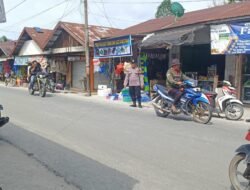 Piket Polsek kapuas tengah lakukan giat patroli Harkamtibmas di sekitar desa Pujon.