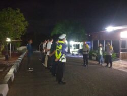 Pastikan Kesiapsiagaan, Pawas Polres Gumas Pimpin Pengecekan Personel Piket Malam