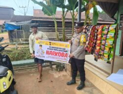 TOLAK NARKOBA, POLSEK MARIKIT SOSIALISASI BAHAYA NAPZA DI DESA TUMBANG DAKEI
