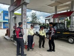 *Security SPBU Longkang Diberikan Edukasi Keamanan oleh Tim Patroli Presisi untuk Tingkatkan Kewaspadaan*