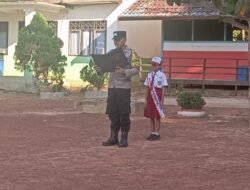 *Bhabinkamtibmas Desa Bagok Jadi Pembina Upacara, Tanamkan Nilai Anti-Bullying dan Kesadaran Kamtibmas Sejak Dini*