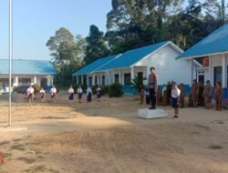 *Jadi Pembina Upacara, Polsek Pematang Karau Gaungkan Stop Bullying dan Ajak Pelajar Bijak Bermedia Sosial*