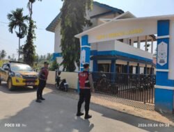 *Tim Patroli Presisi Observasi Lingkungan SMPN 3 Tamiang Layang, Pastikan Kegiatan Belajar Mengajar Berjalan Aman*
